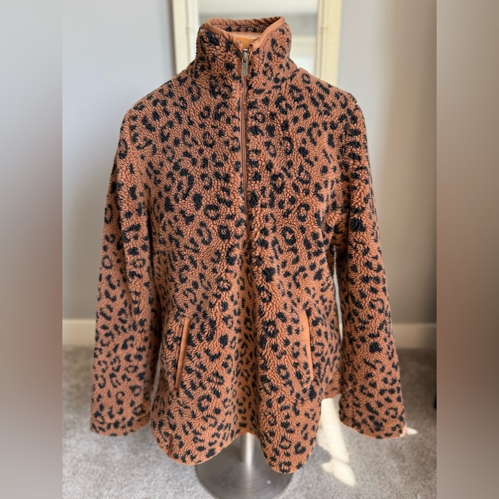 Ampersand Ave Women’s Sherpa Animal Print Pullover Sweater 1/4 zip Size Large